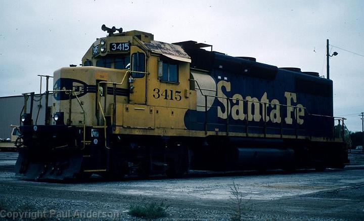 ATSF 3415 GP39-2.jpg